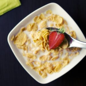 Corn flakes cereal